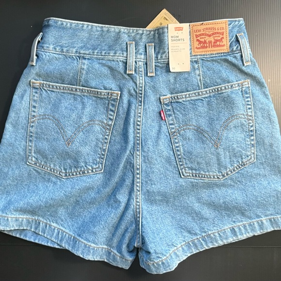 LEVIS MOM SHORTS SIZE 30 HIGH RISE RELAXED A LINE - Picture 10 of 16